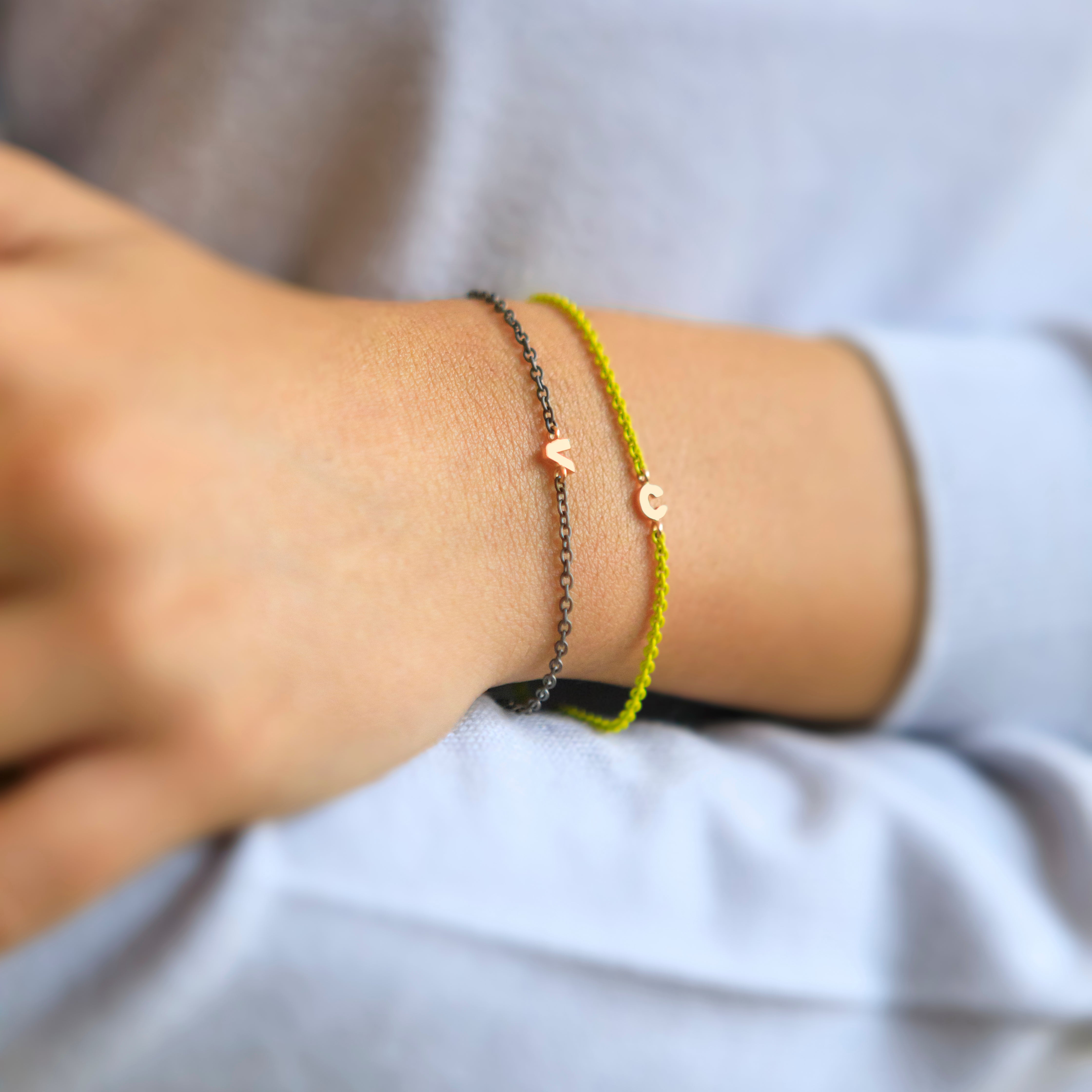 Collana Delina Con Ciondoli Iniziali In Oro Vermeil 18k - Foto 4