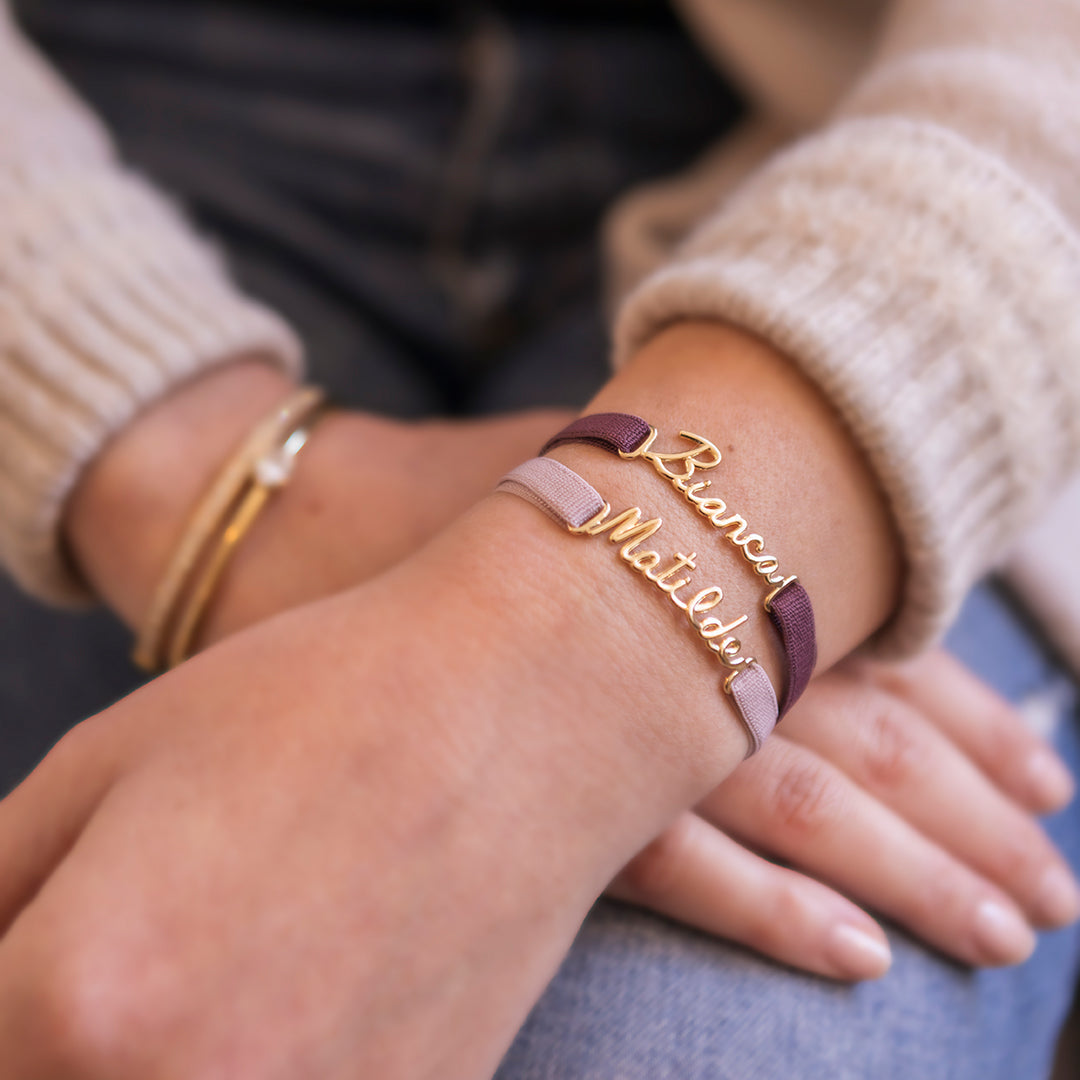 Saldi Bracciali catenine in Giallo: fino al −50 Saldi Bracciali catenine in Giallo: fino al −50