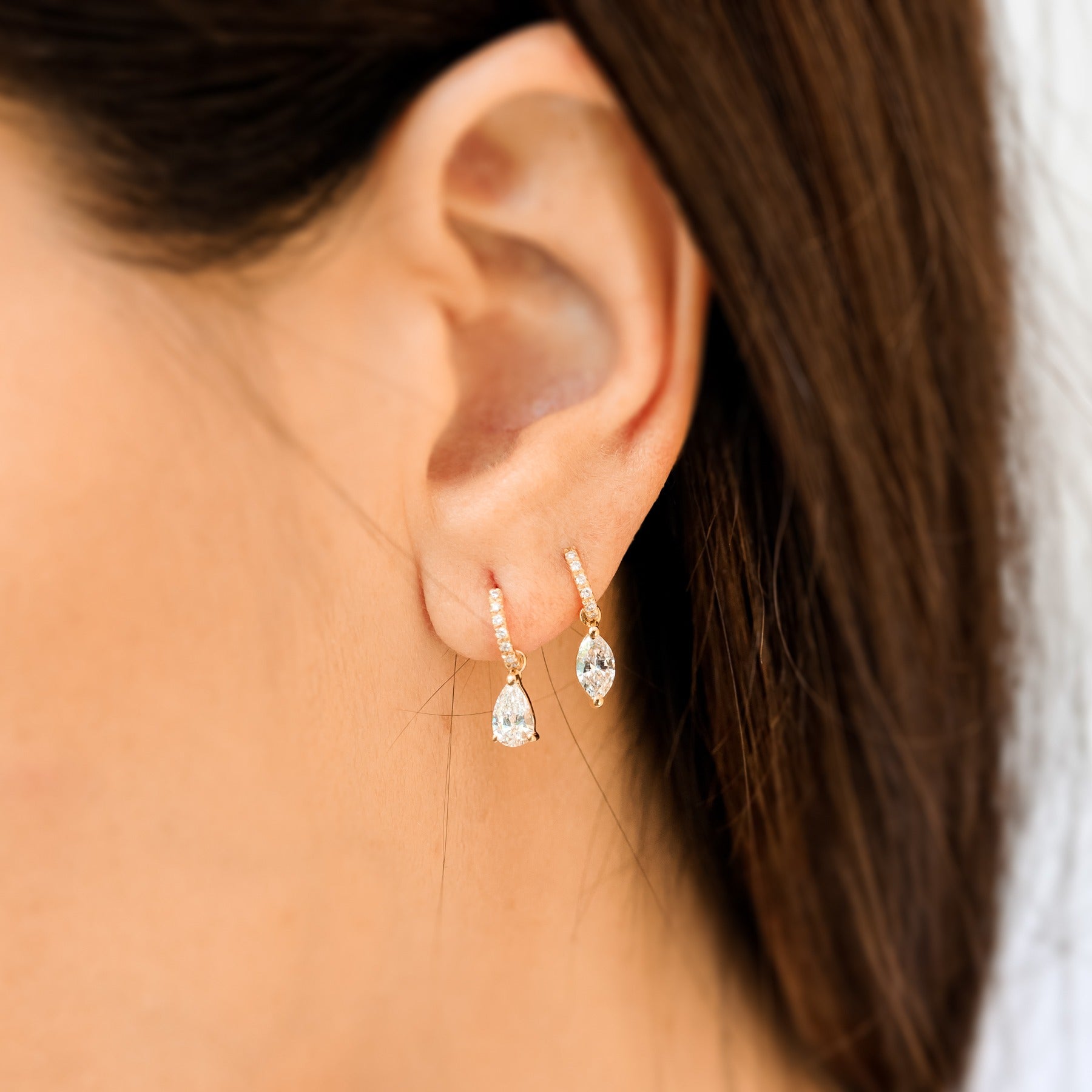 orecchini con diamante navetta
